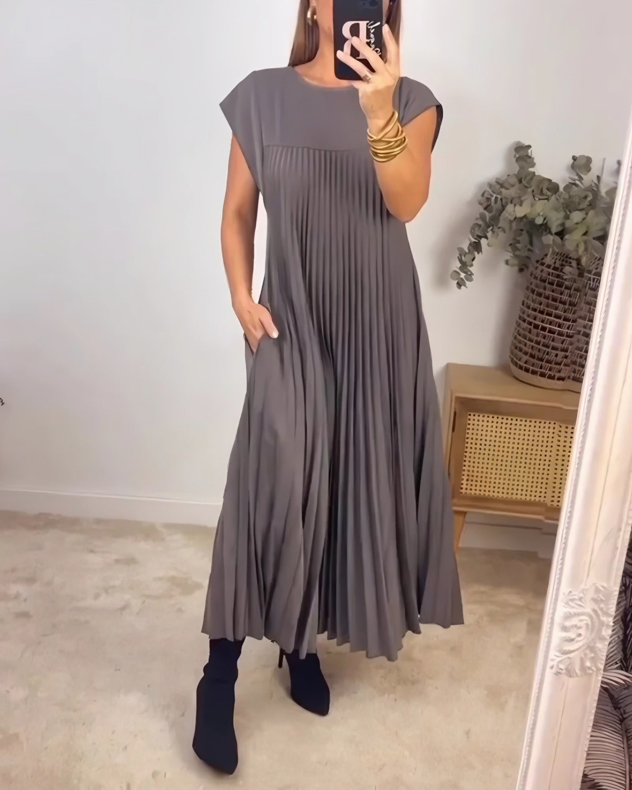 Women's Pleated Maxi Dress — view 3