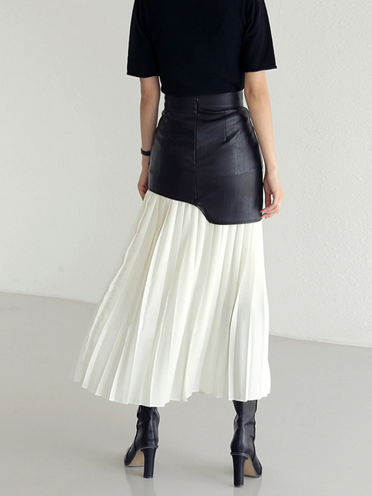 Adelheid | Women’s Pleated Maxi Skirt — TOPNEWPLACE (view 3)