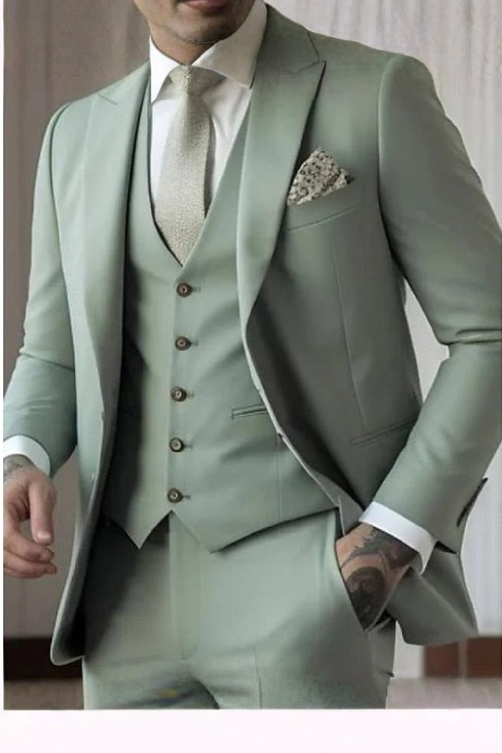 Ilmar | Men's Slim Fit Three-Piece Suit with Peak Lapel