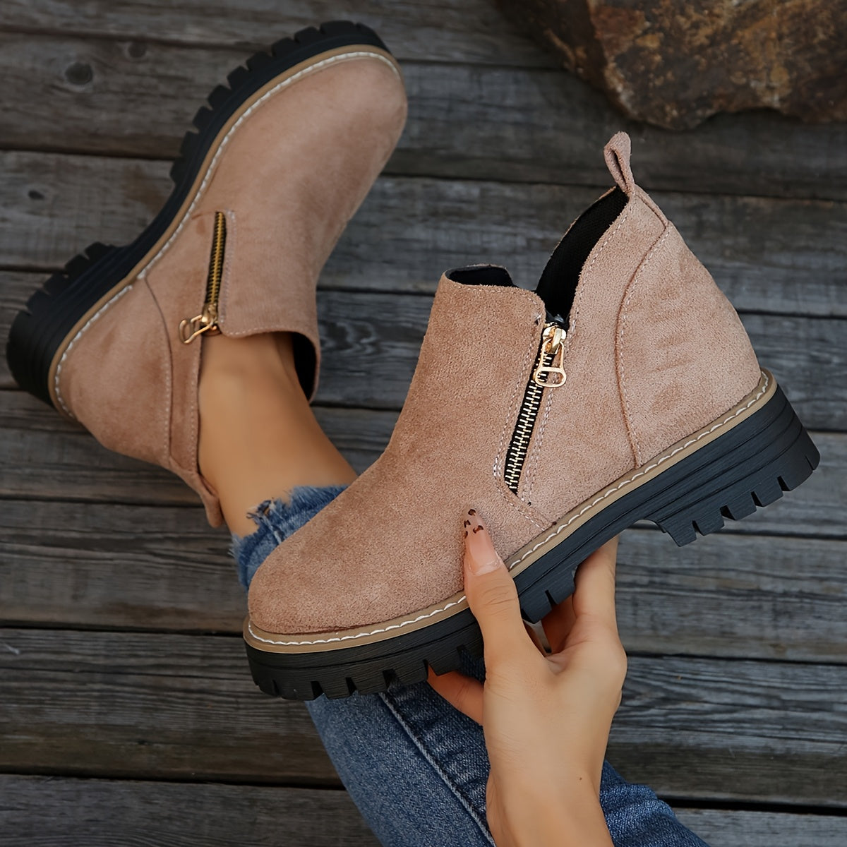 Raely | Orthopaedic Boots